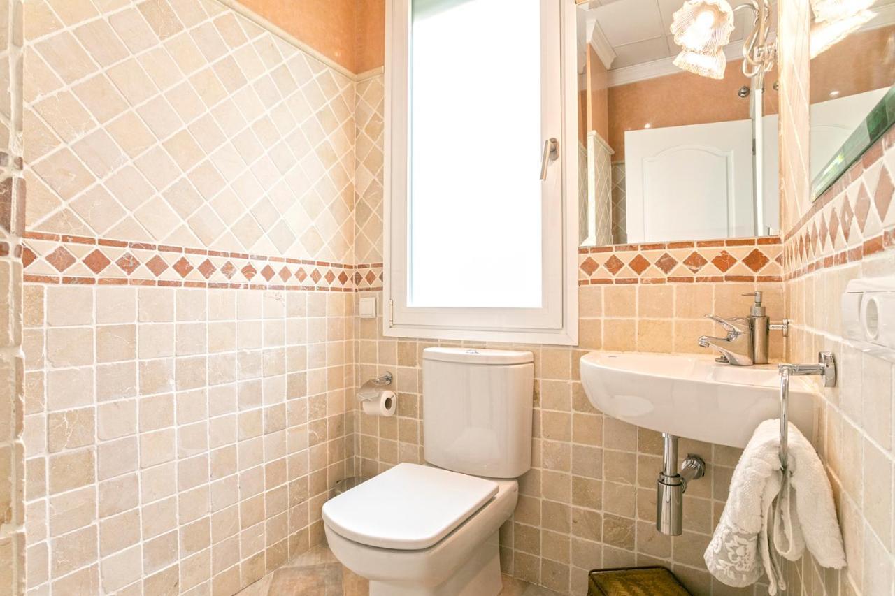 Las Mansiones De Constitucion Apartamentosmalagamanagement Экстерьер фото